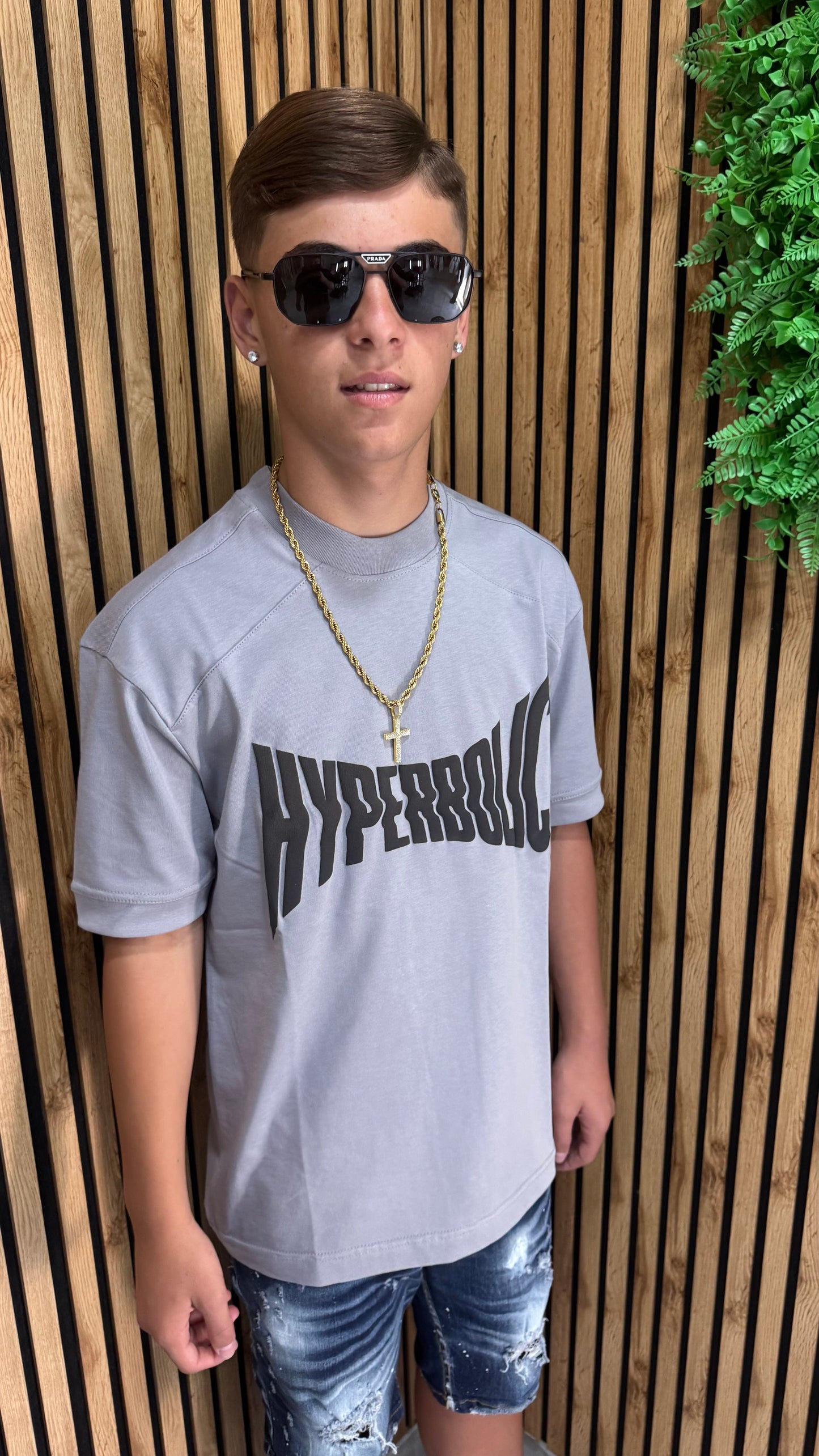 T-Shirt Tessuto Premium "Hyperbolic"