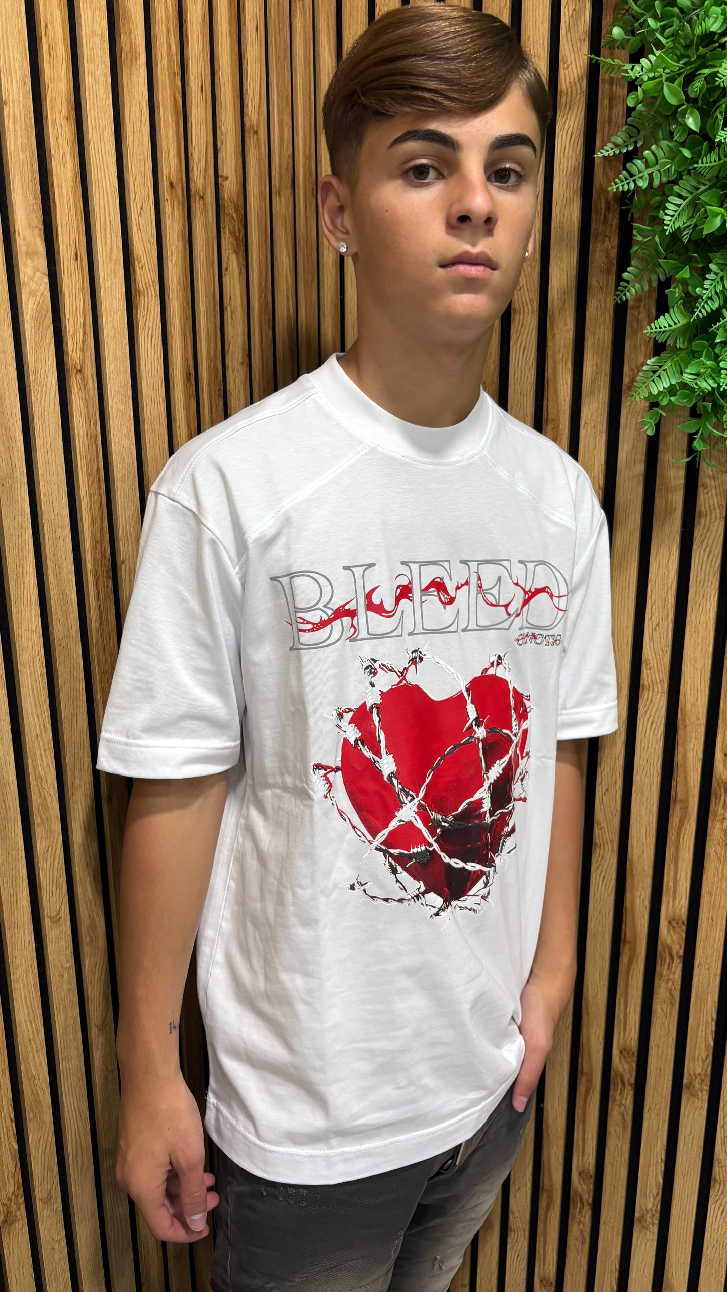 T-Shirt Bleed Cianotic