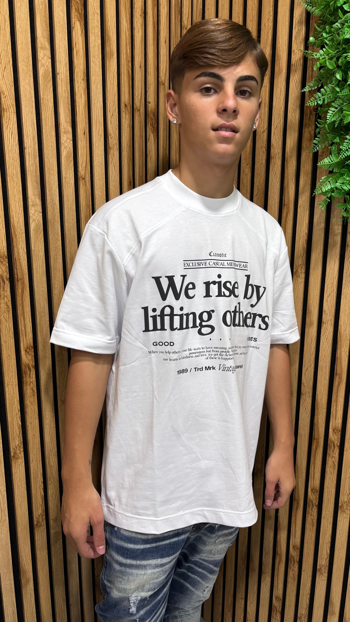 T-Shirt Rise Cianotic