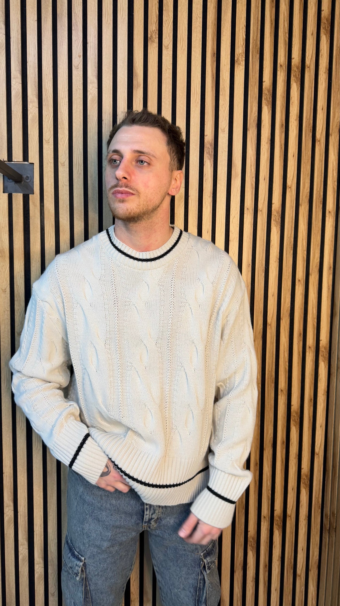 MAGLIONE CROP “DETAILS”