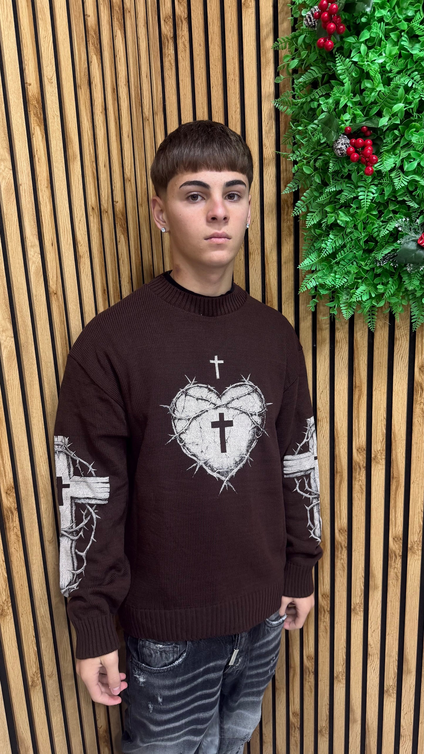 Maglione Girocollo “Cross Hearts” 3 Colori