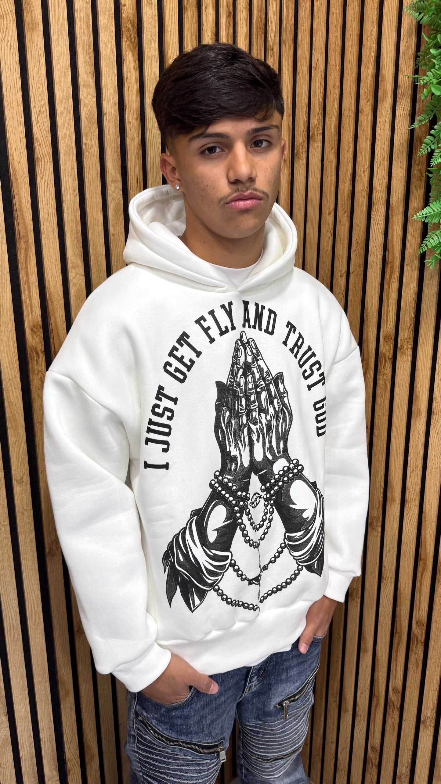 Felpa “Pray” Cianotic