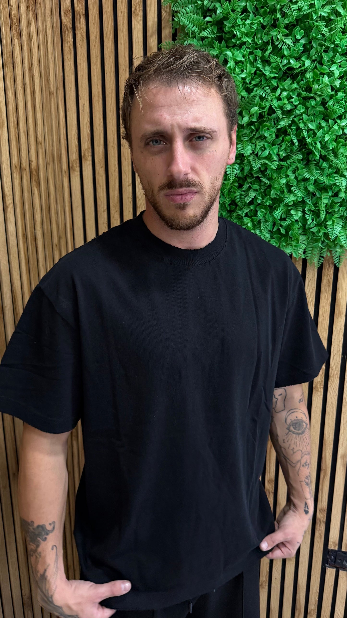 T-Shirt Basic Destroyed Tessuto Premium