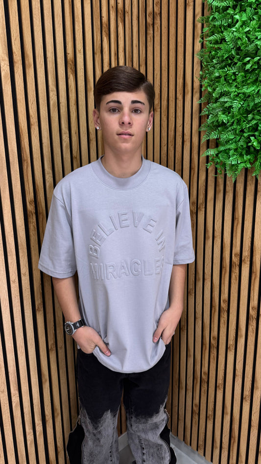 T-Shirt Puffy "Believe Miracles"